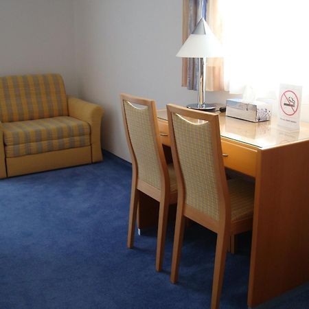 Pension Demmel, Bed & Breakfast Bruckmühl Zewnętrze zdjęcie